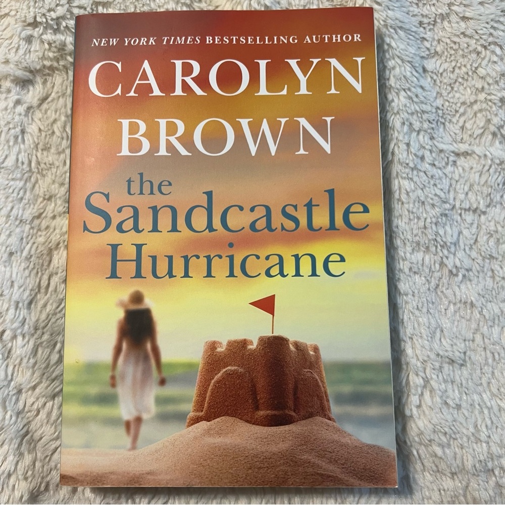 🌴The Sandcastle Hurricane by Carolyn Brown Paperback Book